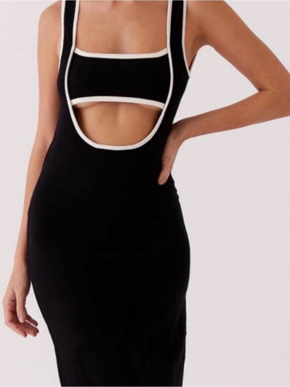 Peppermayo Black White
Contrast Knit Open Back Midi Dress S/M Cutout Scoop Neck